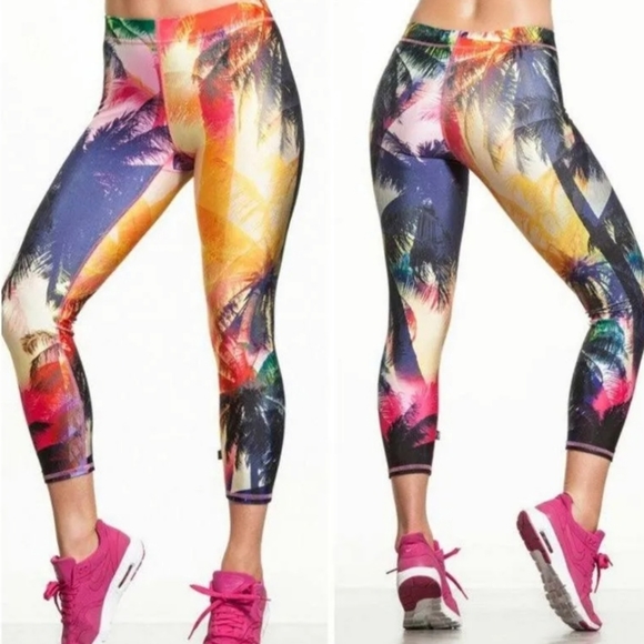 *NWOT Terez Capri Crop Neon Palms Tree Performance Legging. - Picture 2 of 4
